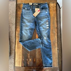 Women’s Levi’s 711 skinny ankle size 6, brand new with tags